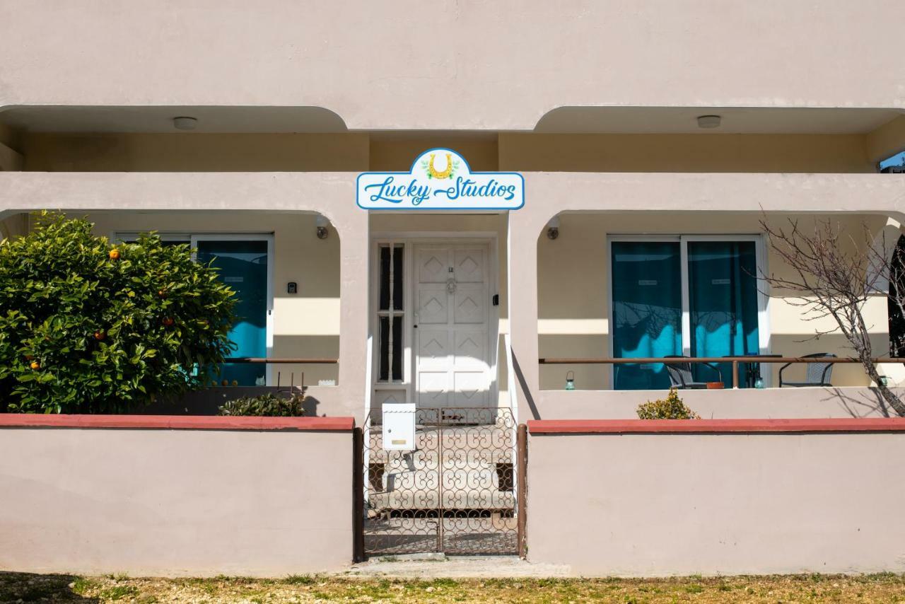 Lucky 2 Apartment Paralimni Exterior foto